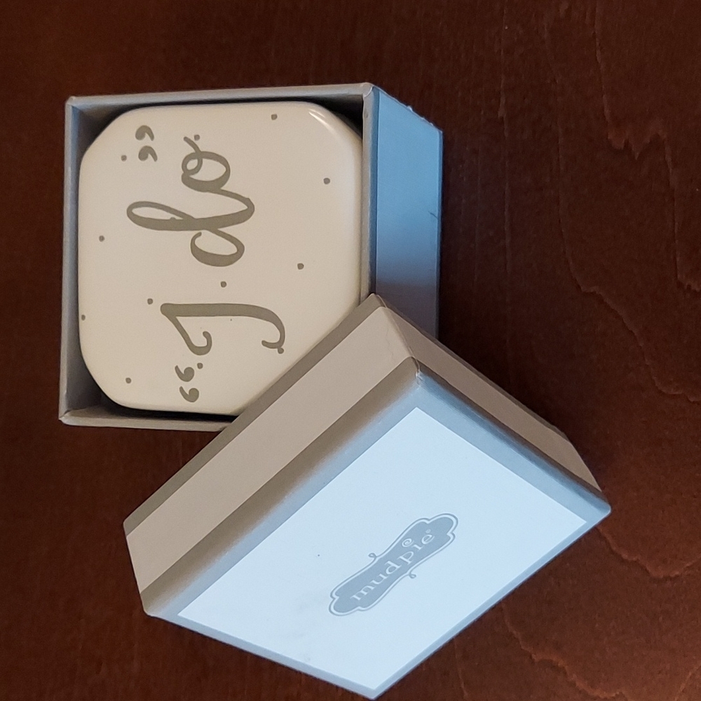 Ring Box - Picture 4 of 4